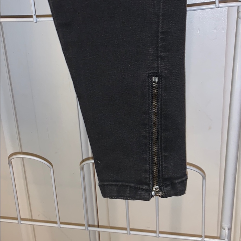 Low Rise Ripped Skinny Jeans - Picture 7 of 7